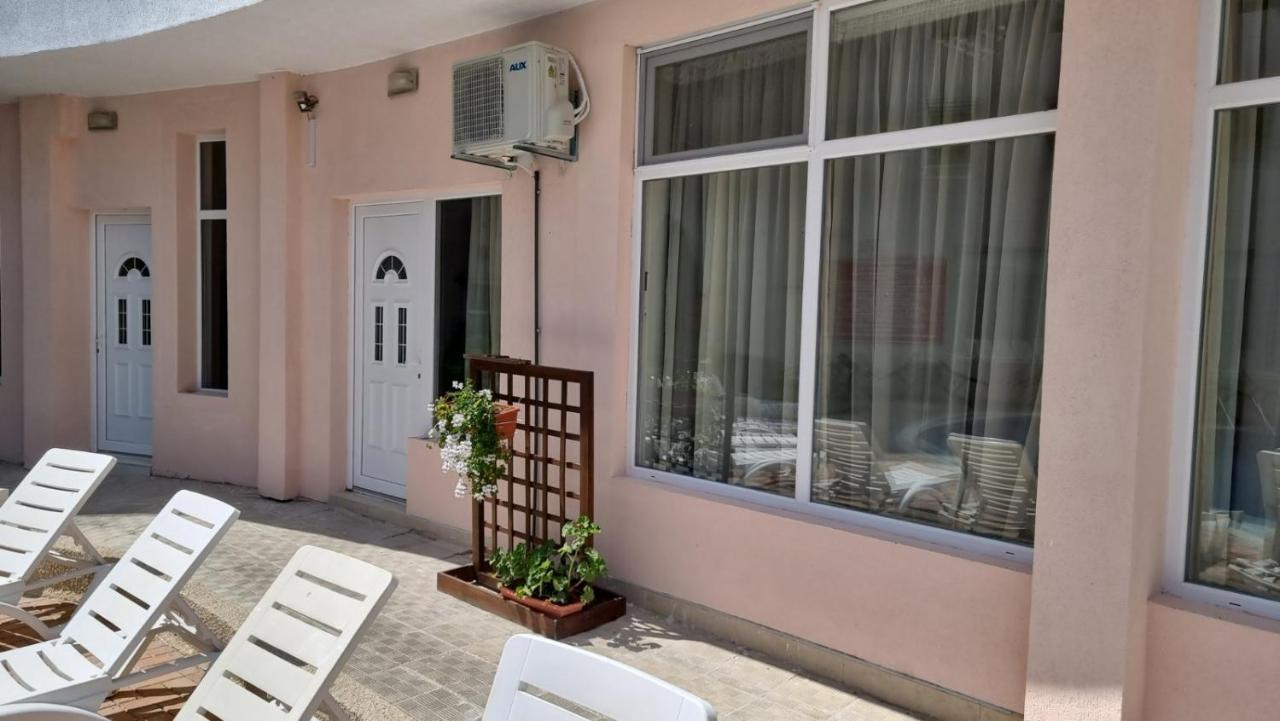 Бутикови Студиа Брита Kranevo Exterior foto